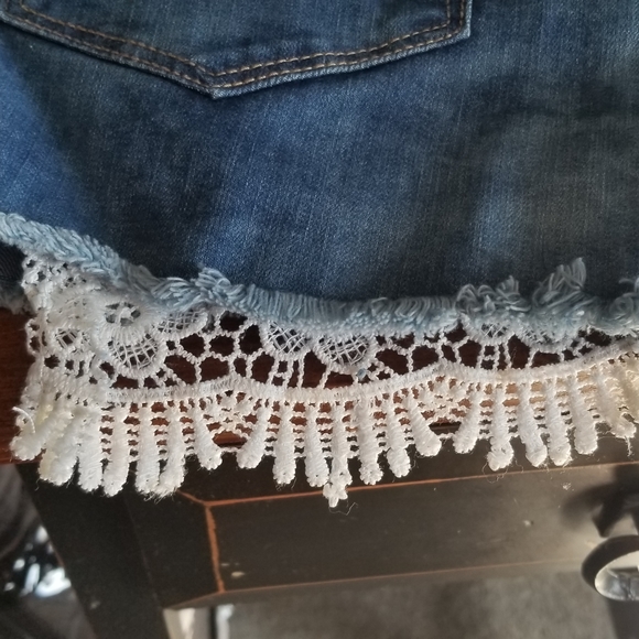 Size 5 Mudd Flx shortie never worn purchased too small - Picture 4 of 4